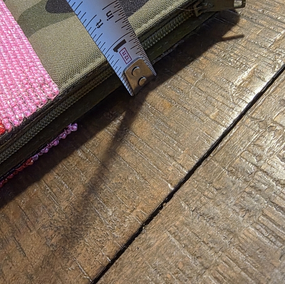 Tiana New York Camo & Beaded Zipper Pouch - Picture 5 of 12